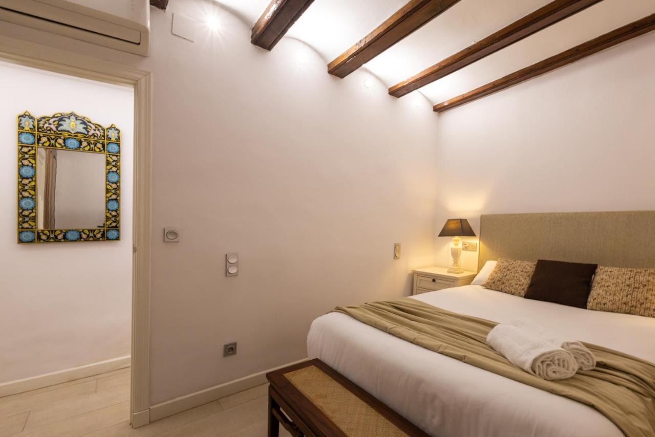 Florit Flats - The Old Town Apartment บาเลนเซีย ภายนอก รูปภาพ
