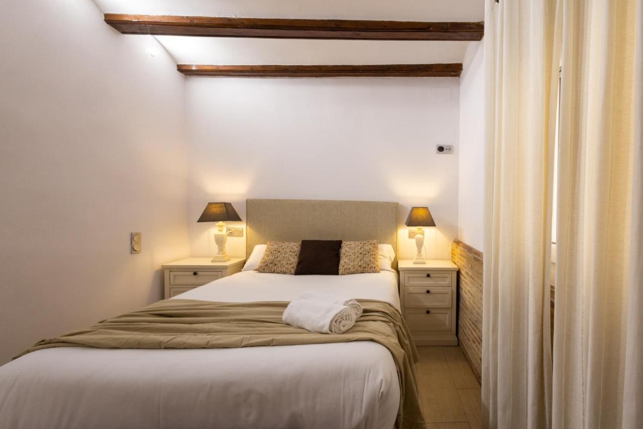 Florit Flats - The Old Town Apartment บาเลนเซีย ภายนอก รูปภาพ